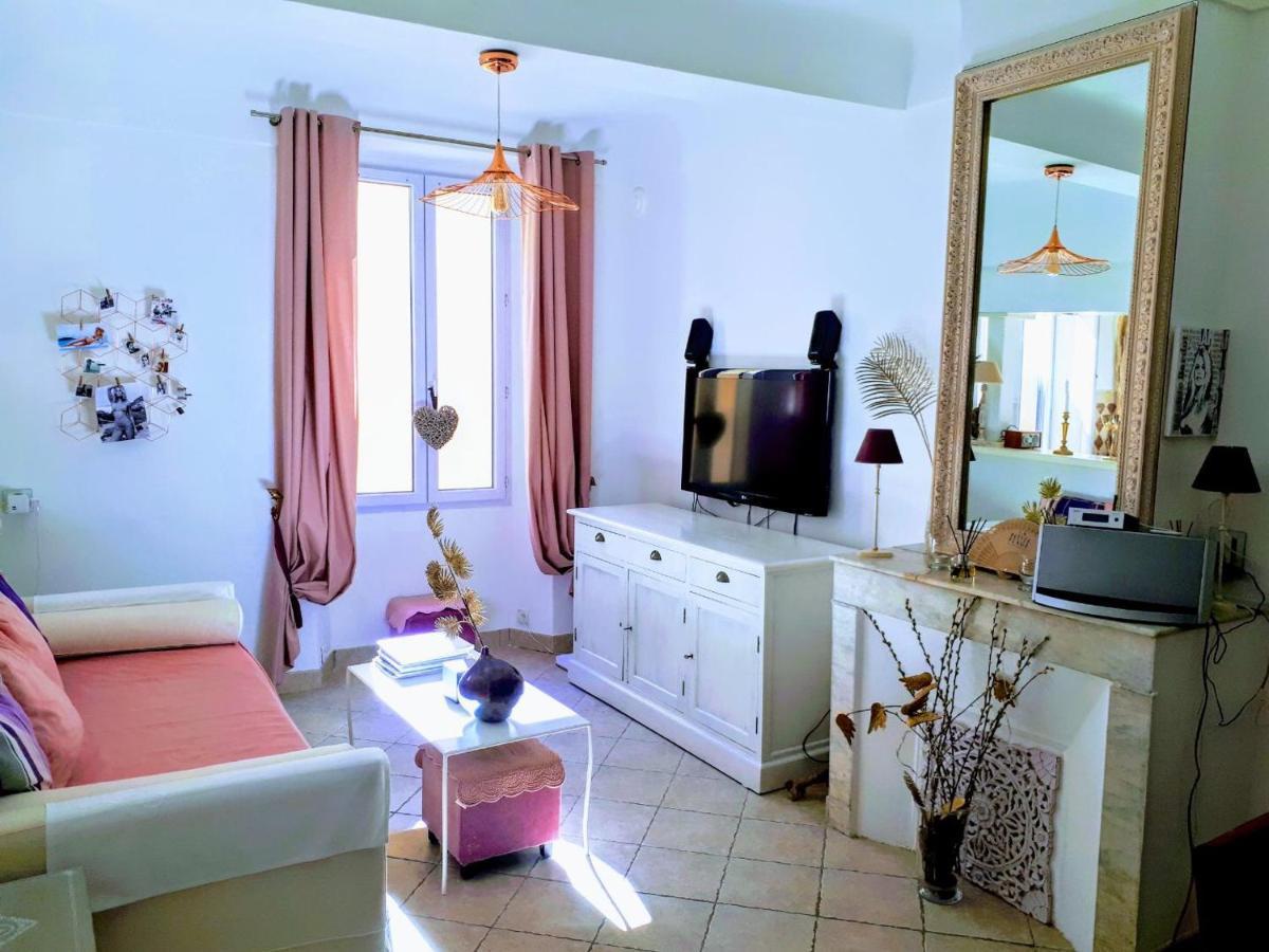 Appartement De Charme Au Coeur De 圣特罗佩 外观 照片