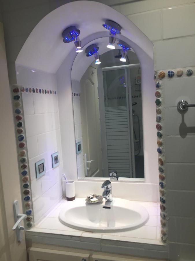 Appartement De Charme Au Coeur De 圣特罗佩 外观 照片