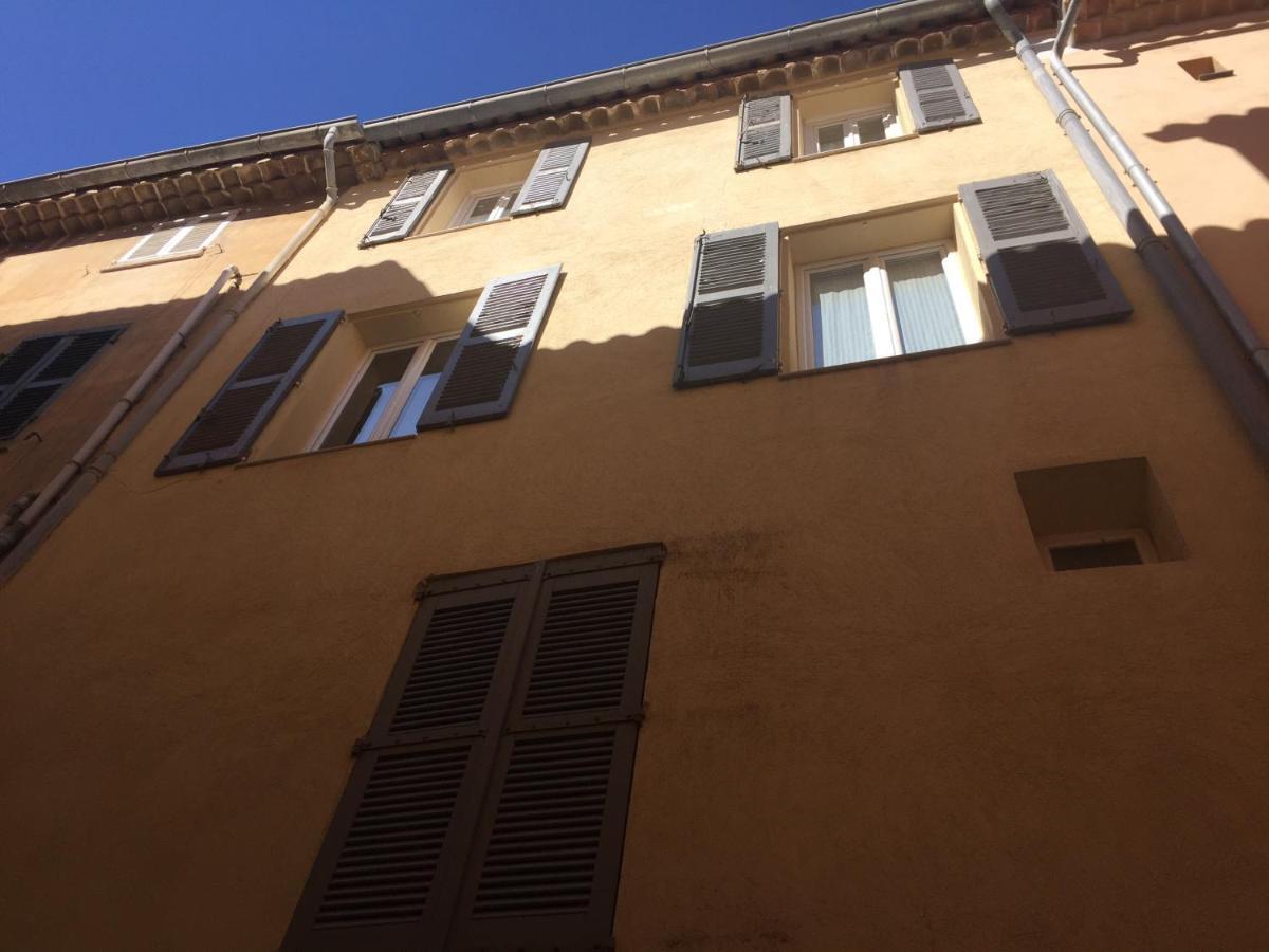 Appartement De Charme Au Coeur De 圣特罗佩 外观 照片